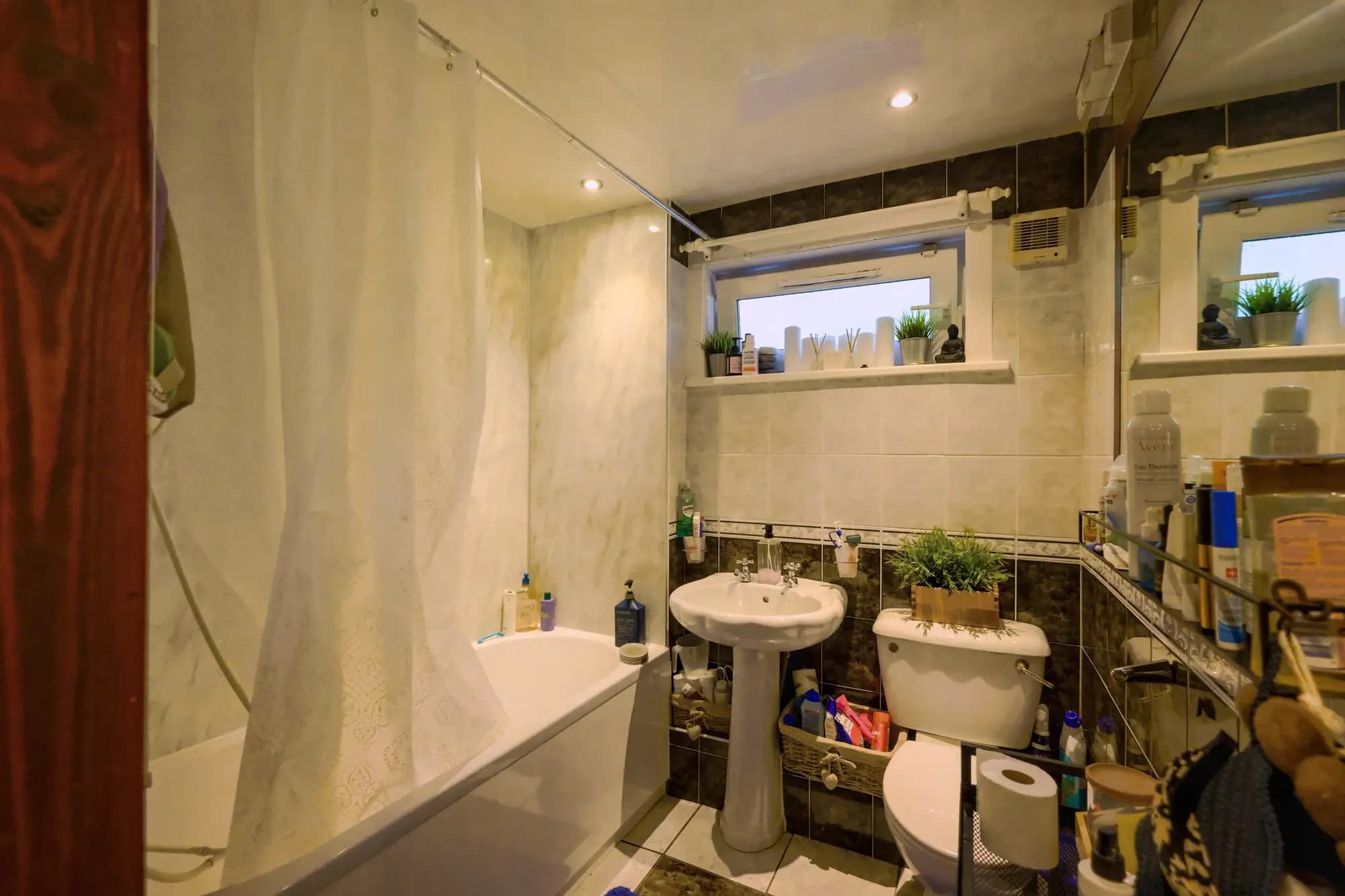 property photo 11 of 26