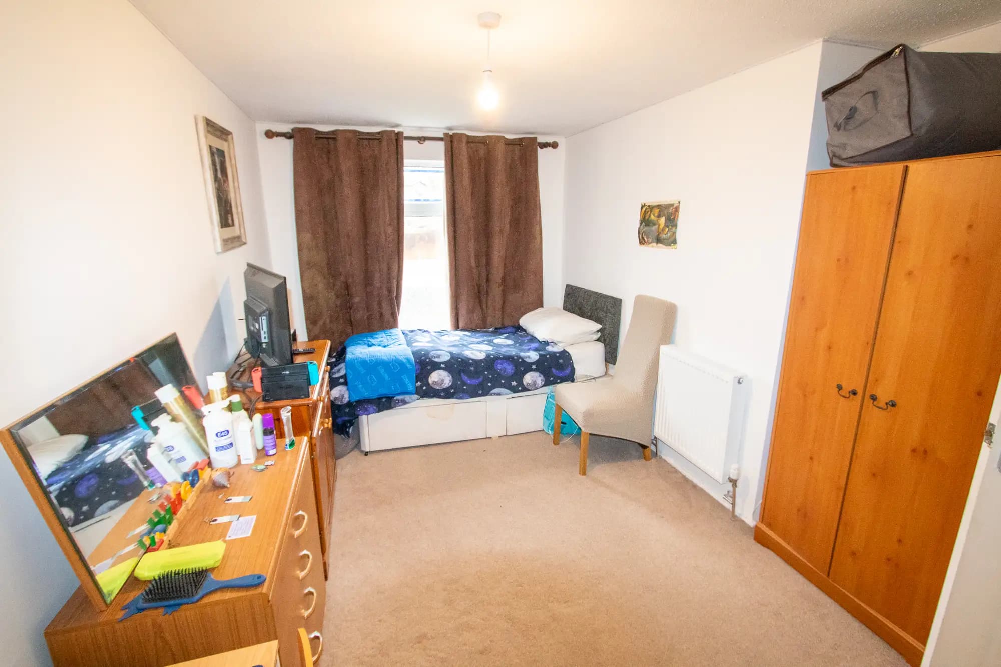 property photo 13 of 19