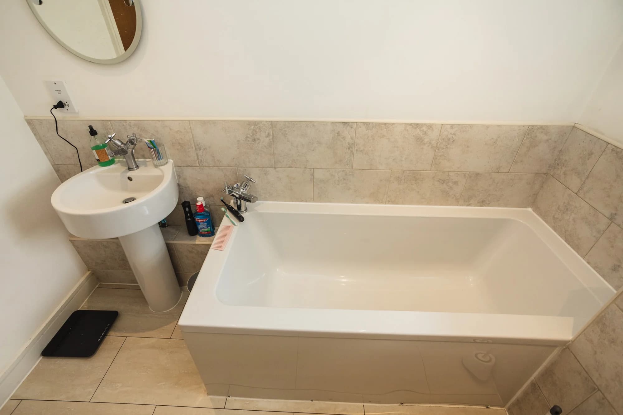 property photo 9 of 24