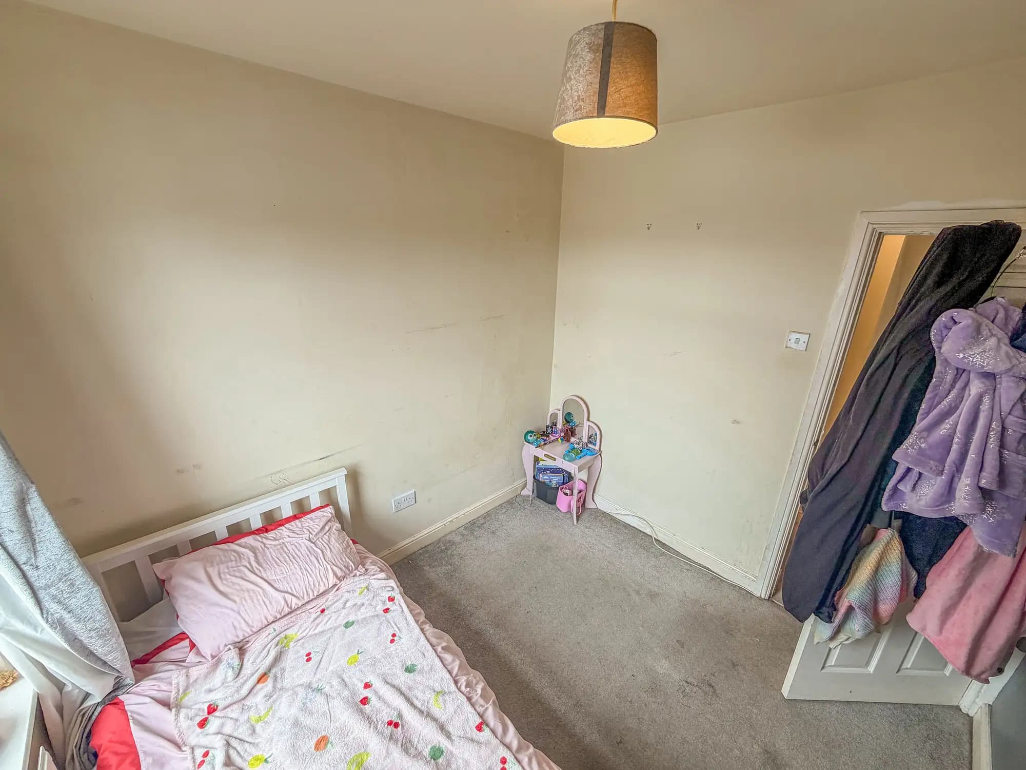 property photo 12 of 18