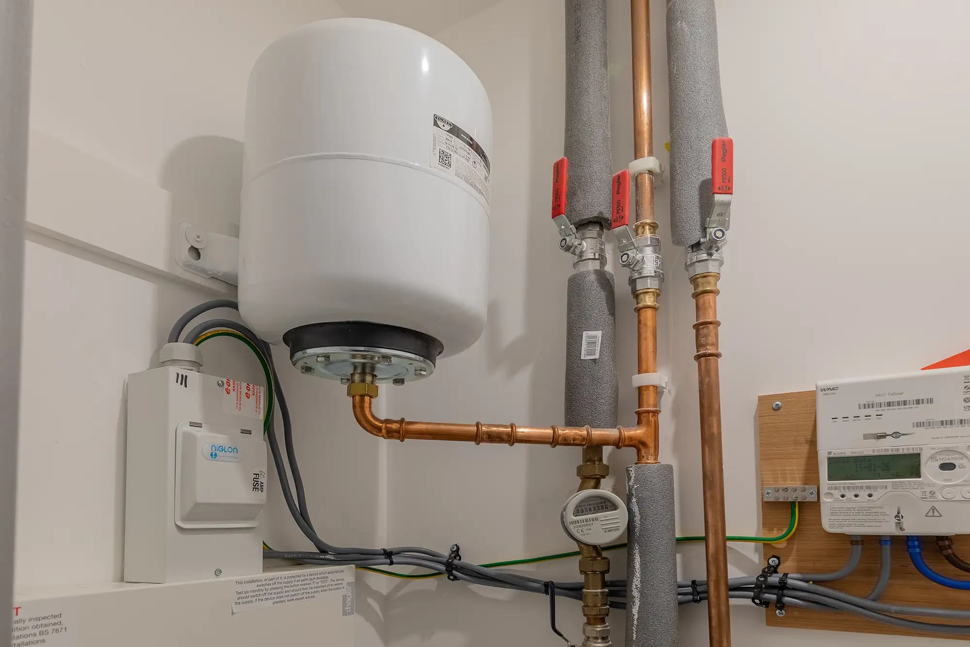 property photo 14 of 19