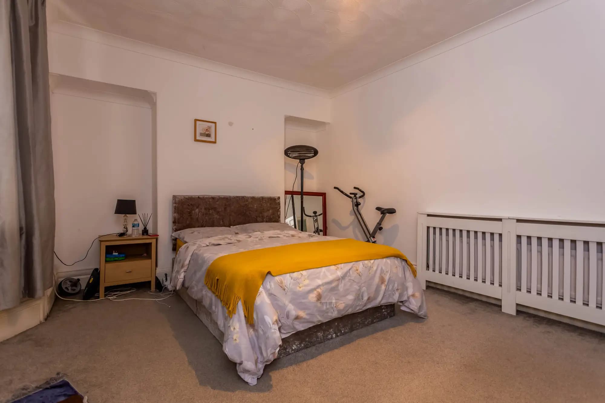 property photo 11 of 16