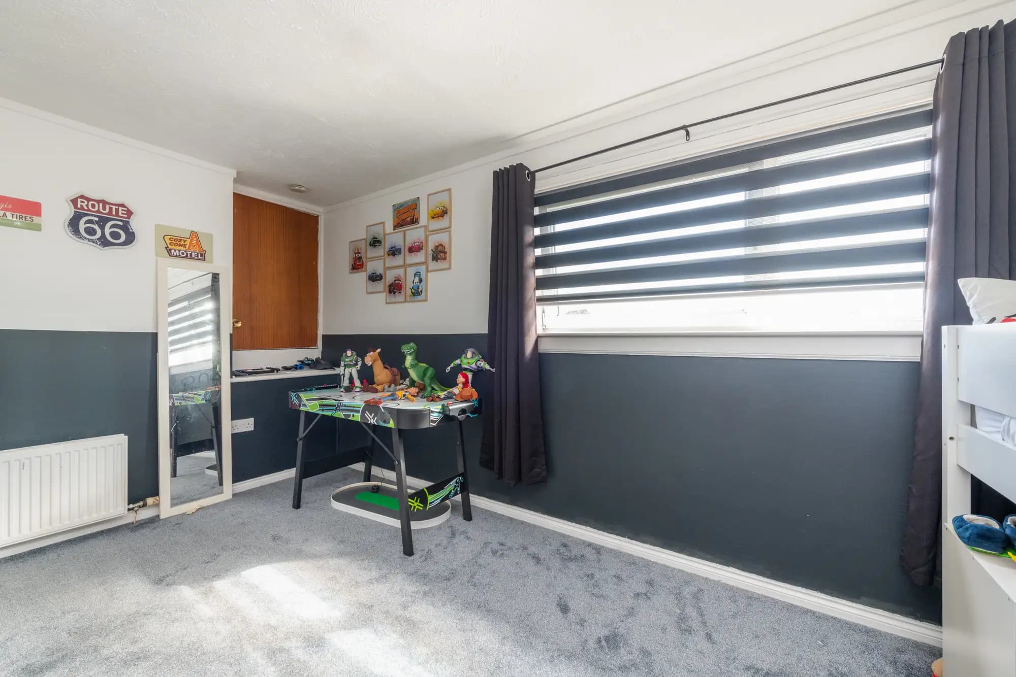 property photo 16 of 37