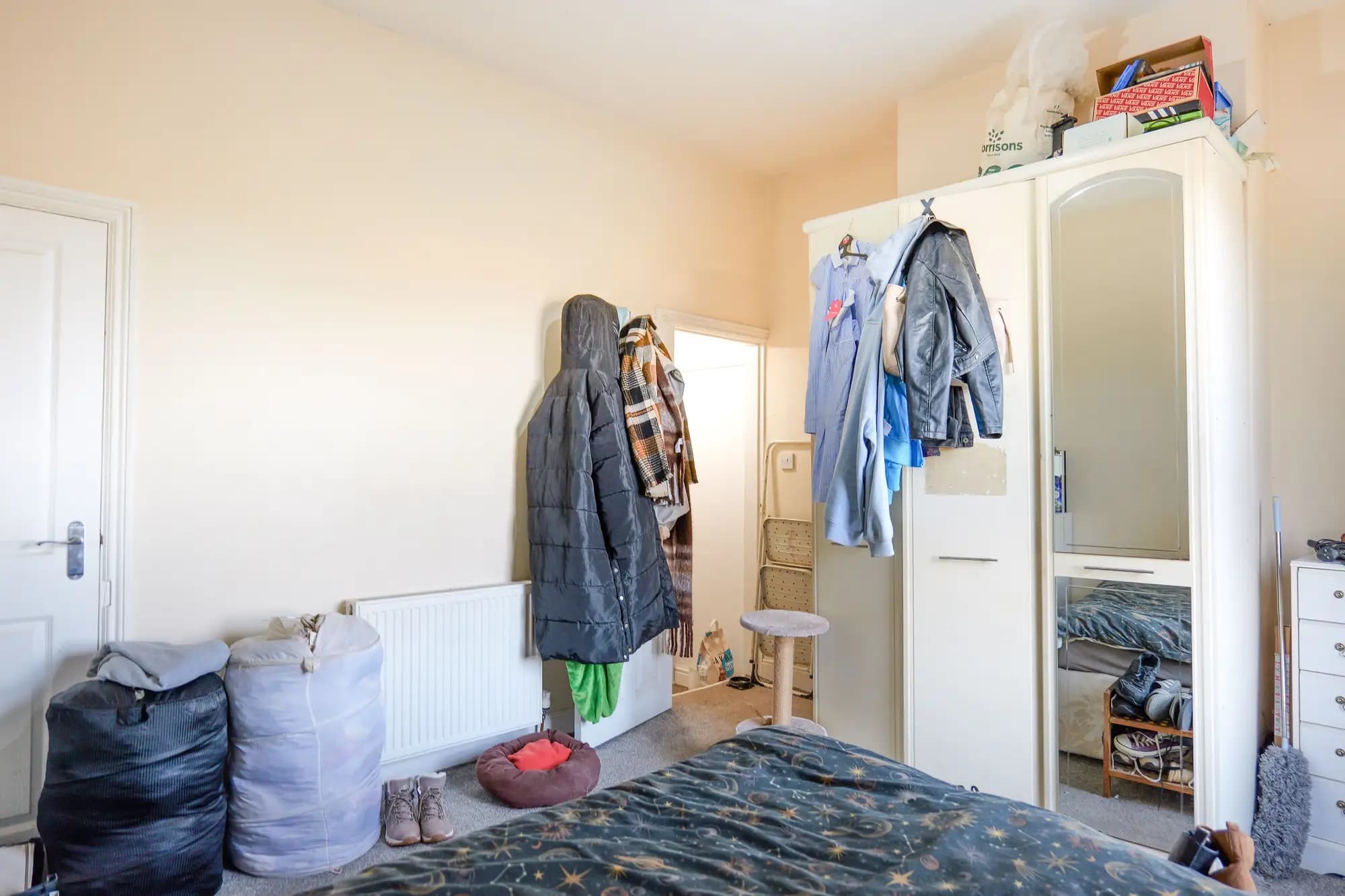 property photo 10 of 18