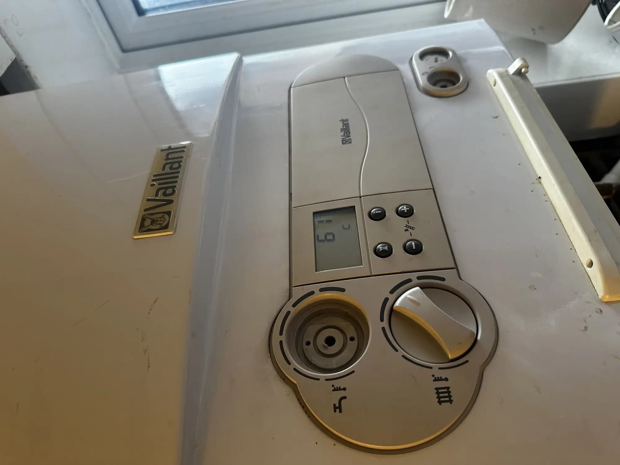 property photo 11 of 16