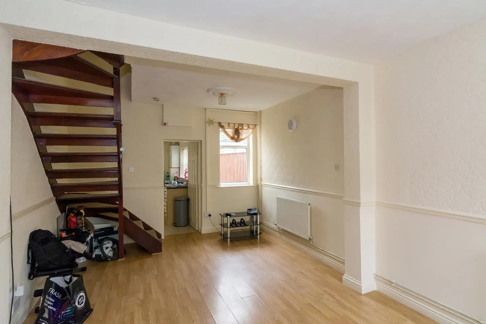 property photo 4 of 17