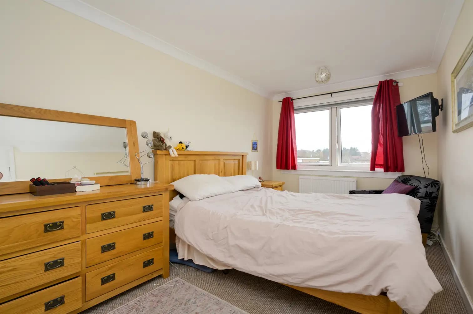 property photo 16 of 19