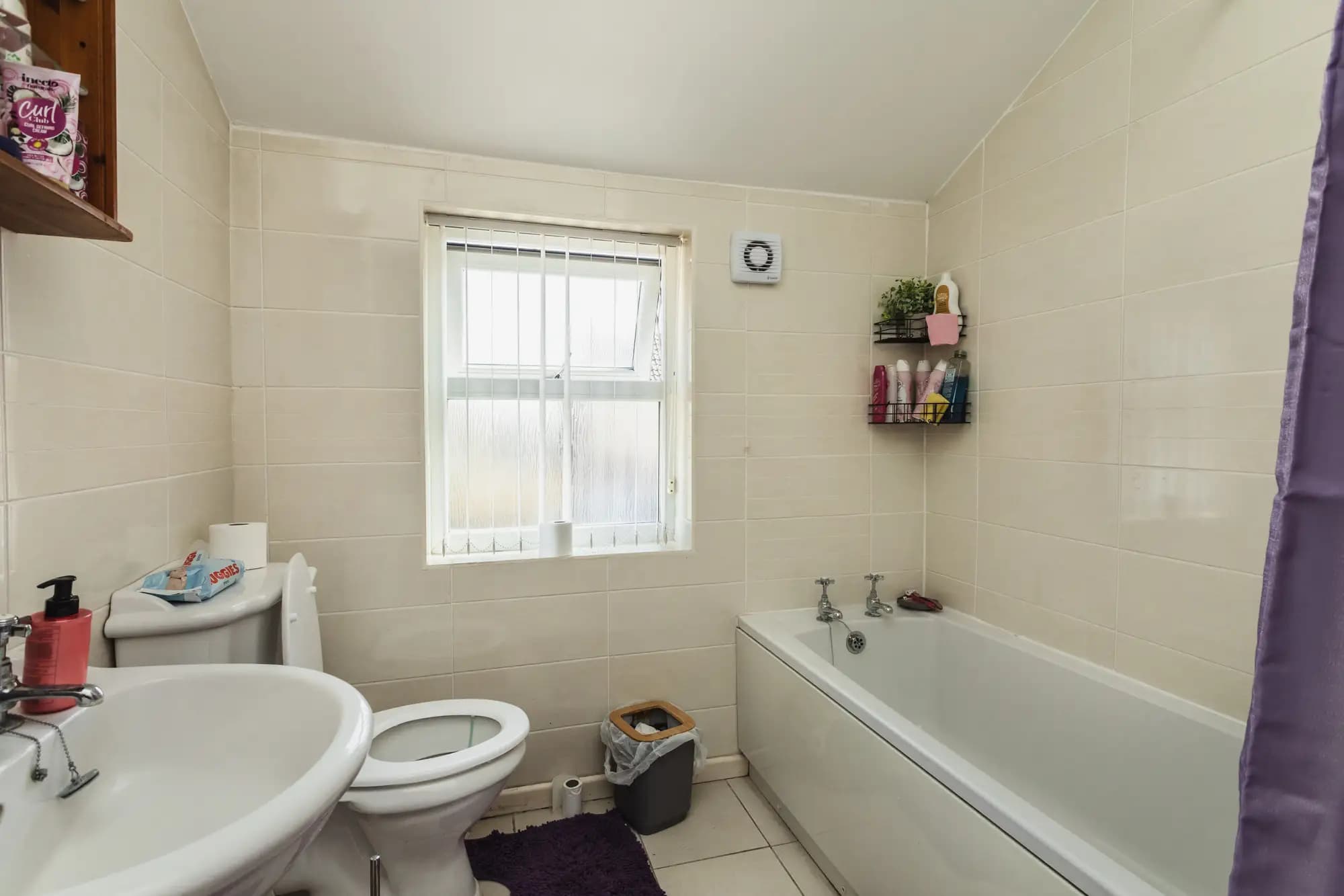 property photo 10 of 30
