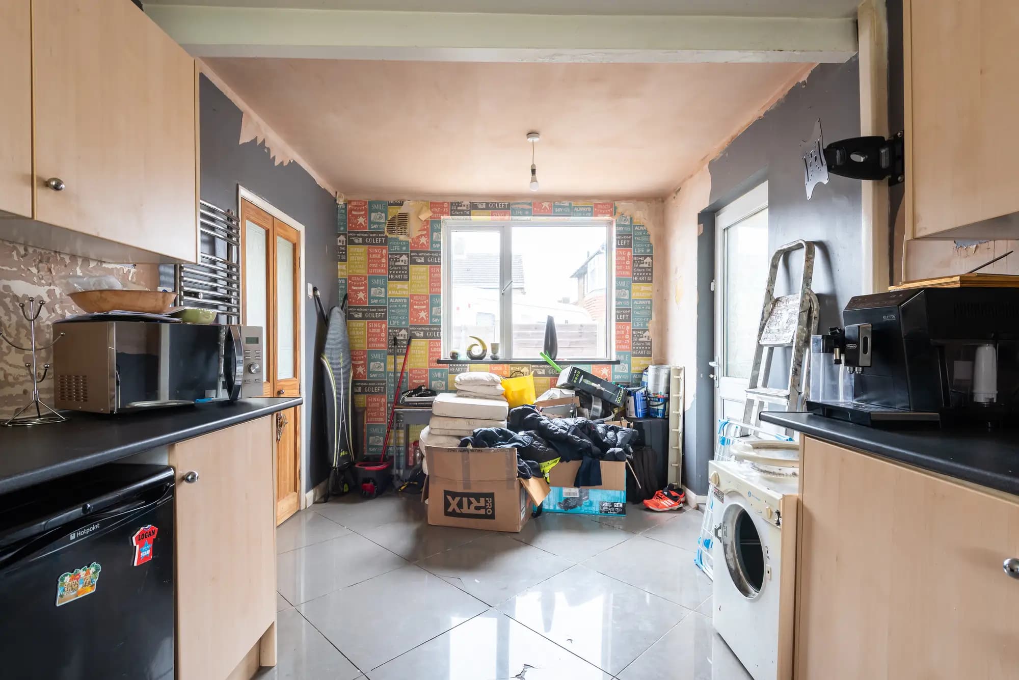 property photo 6 of 16