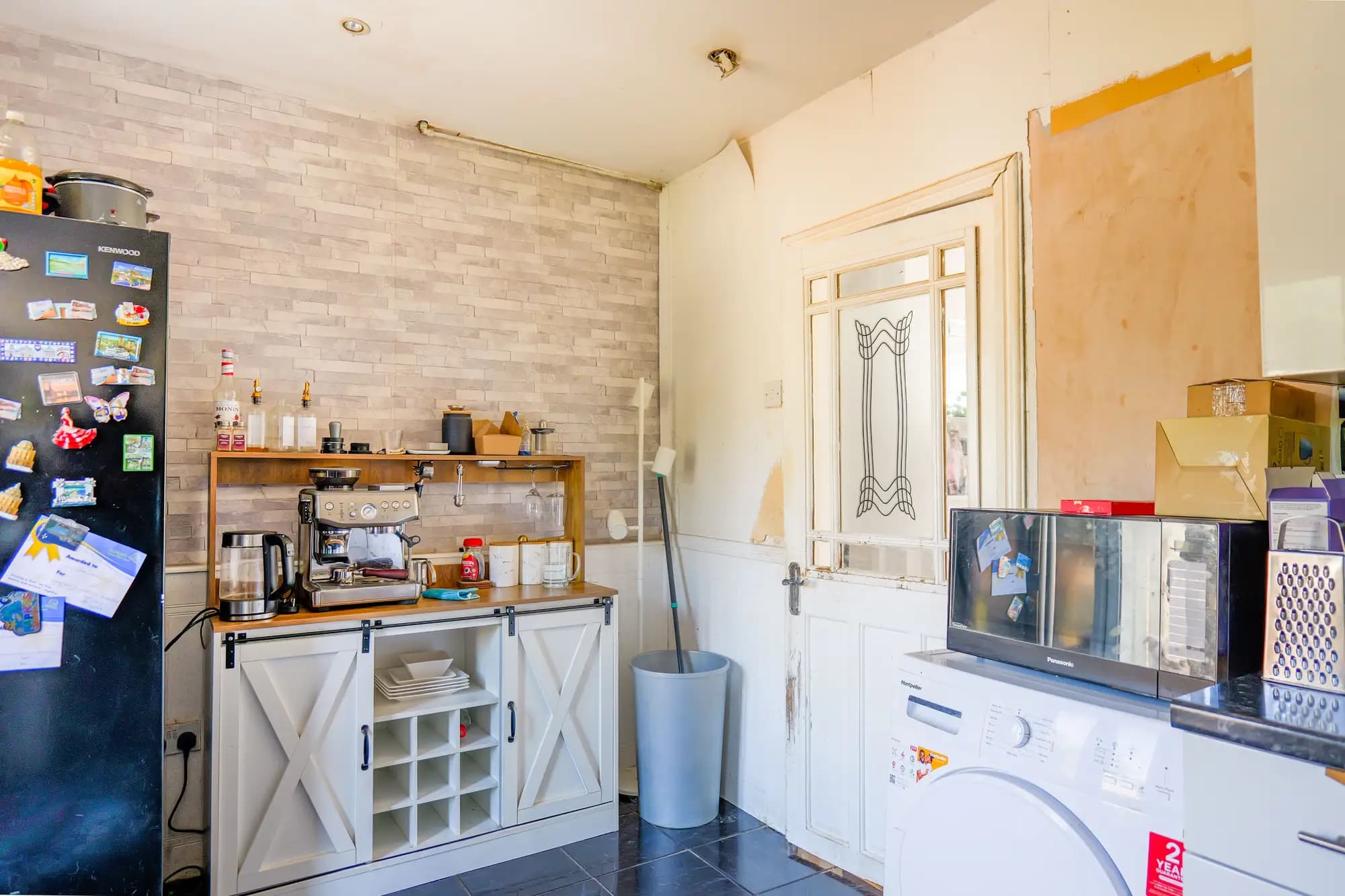 property photo 5 of 19