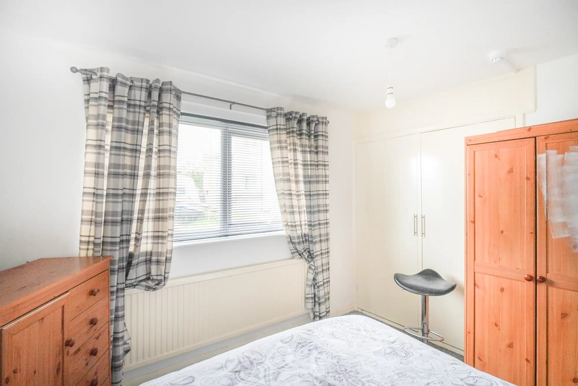 property photo 13 of 17