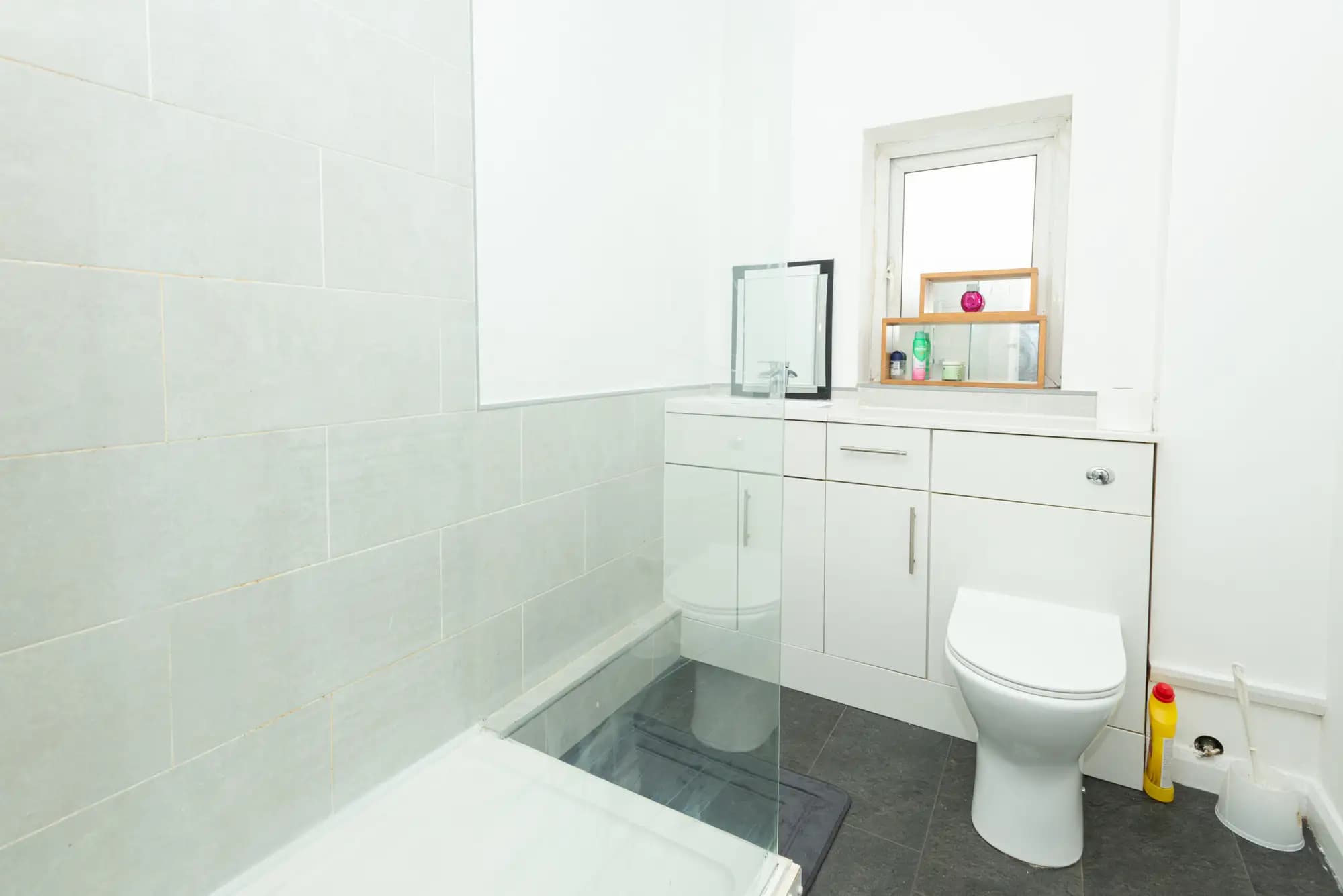 property photo 10 of 23