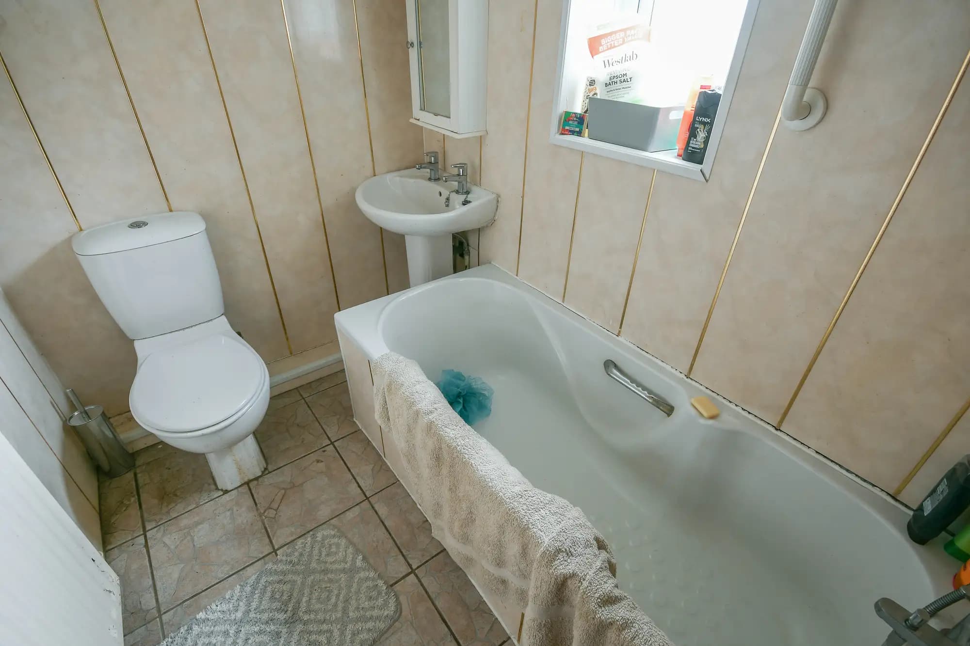 property photo 7 of 13