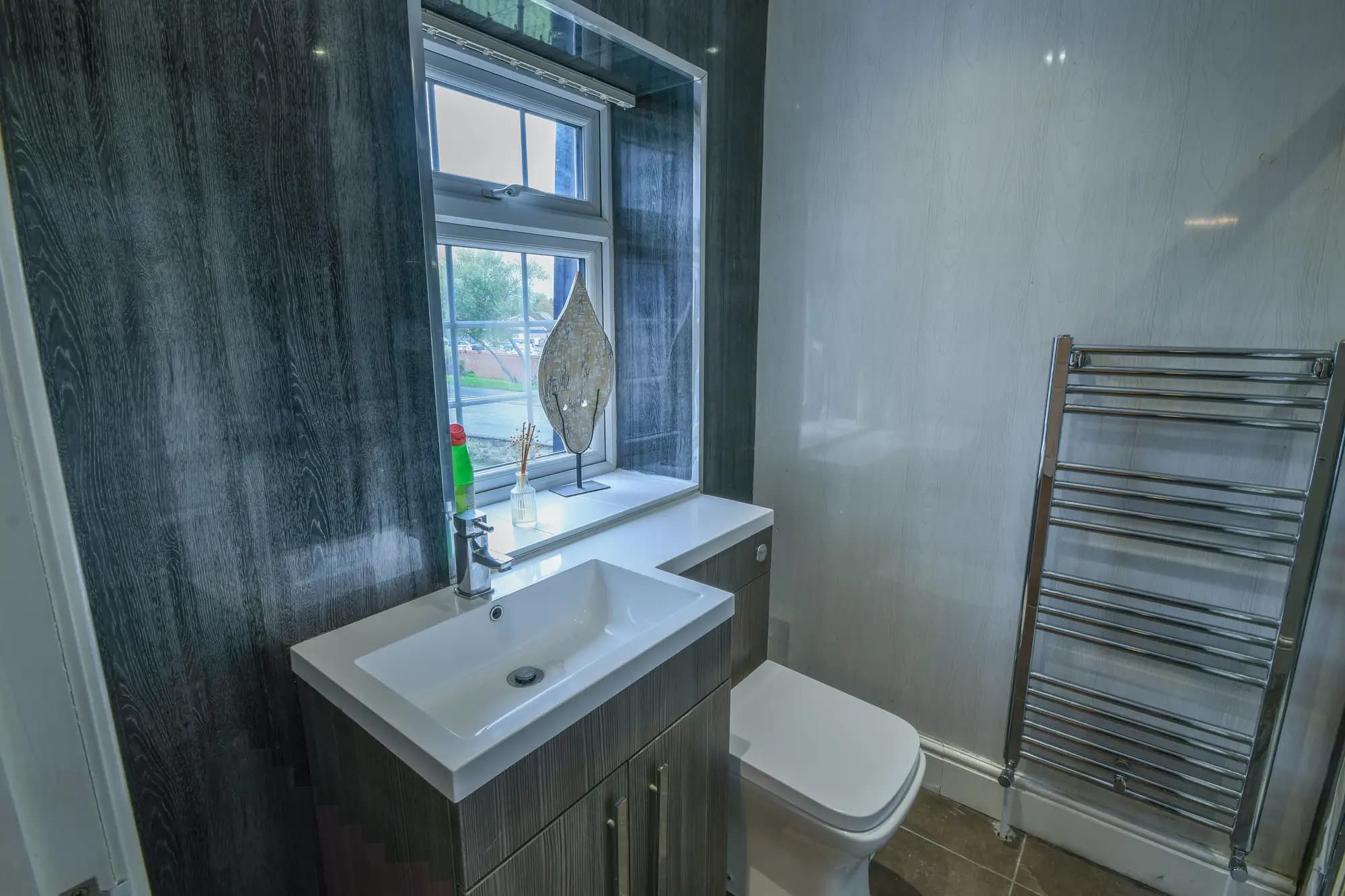 property photo 10 of 21