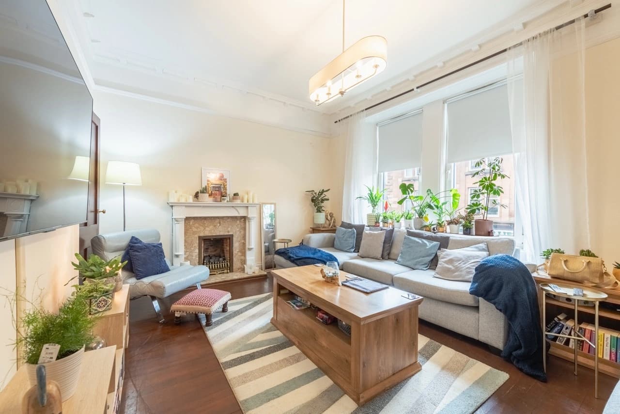 property photo 4 of 32