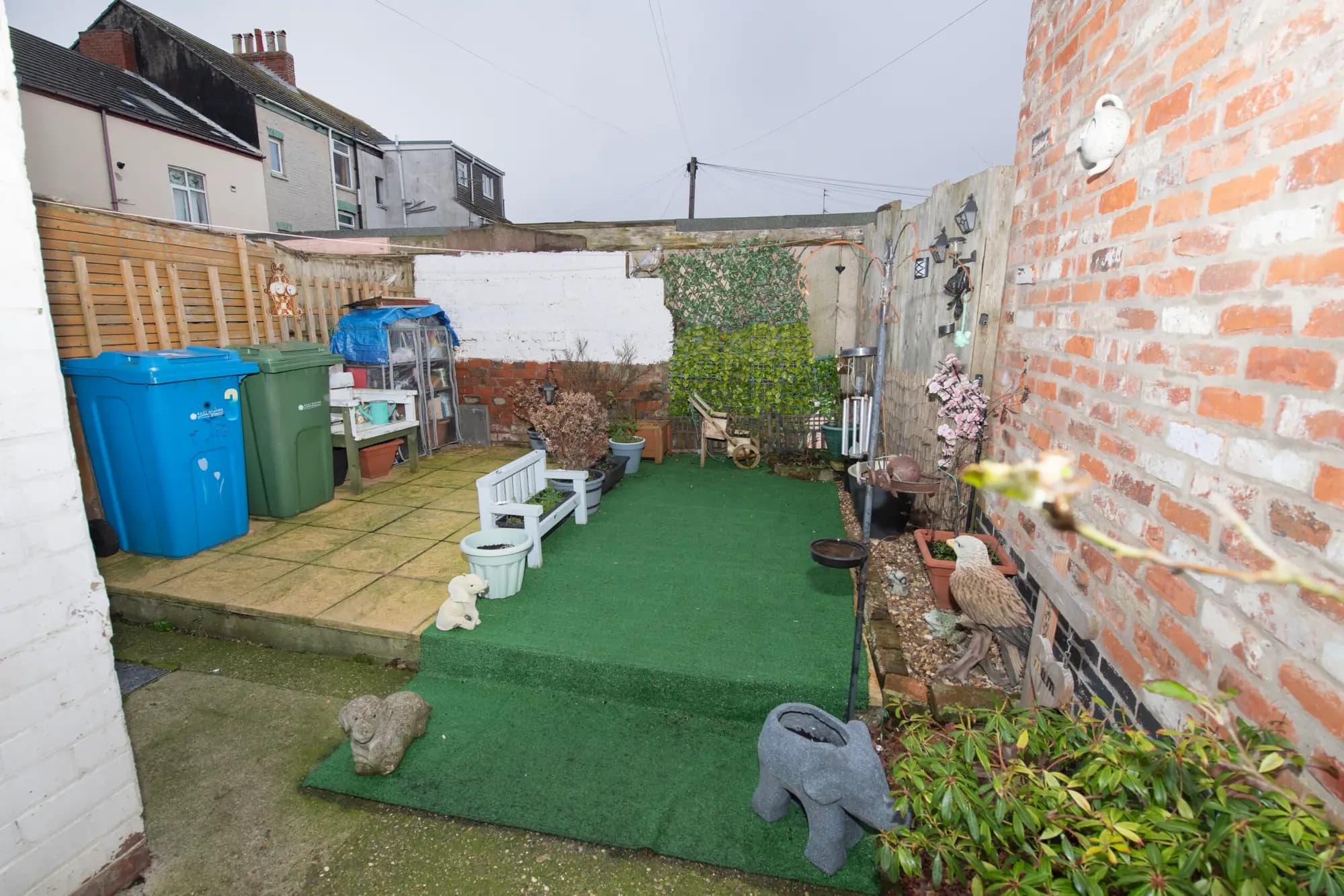 property photo 4 of 22