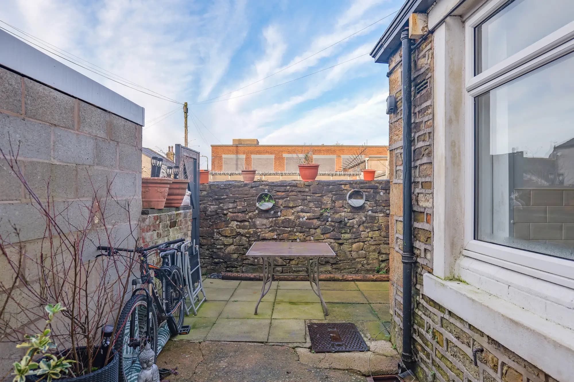 property photo 23 of 26