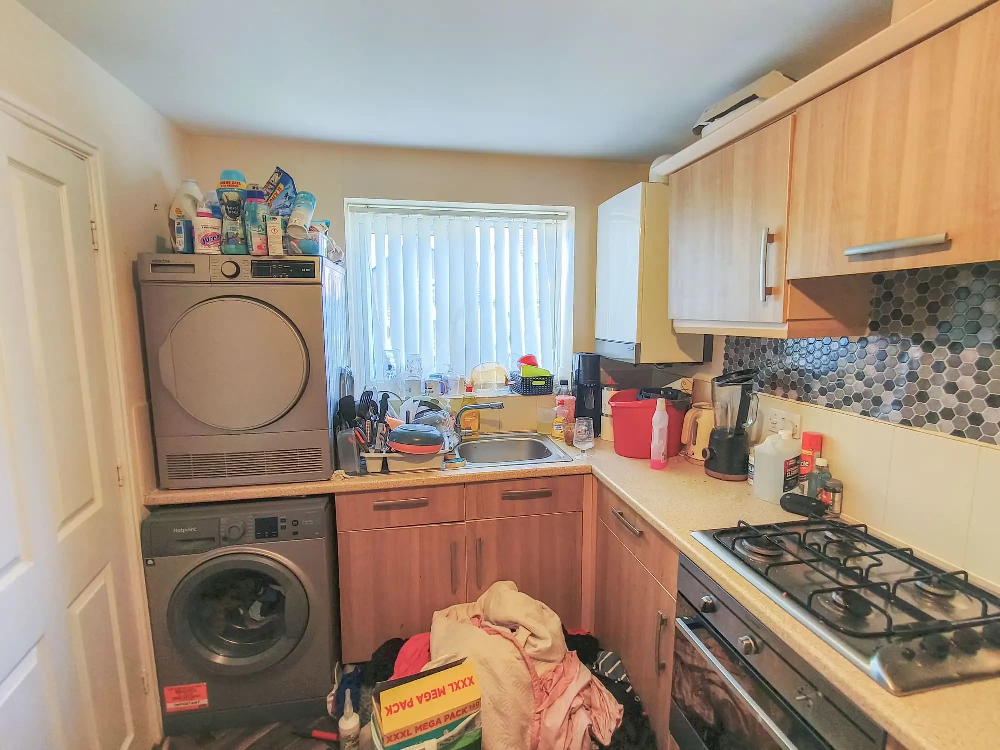 property photo 6 of 21