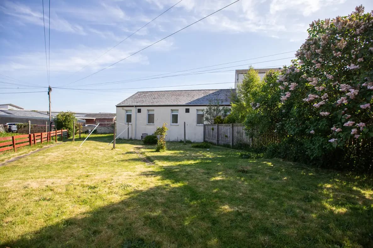 property photo 18 of 26