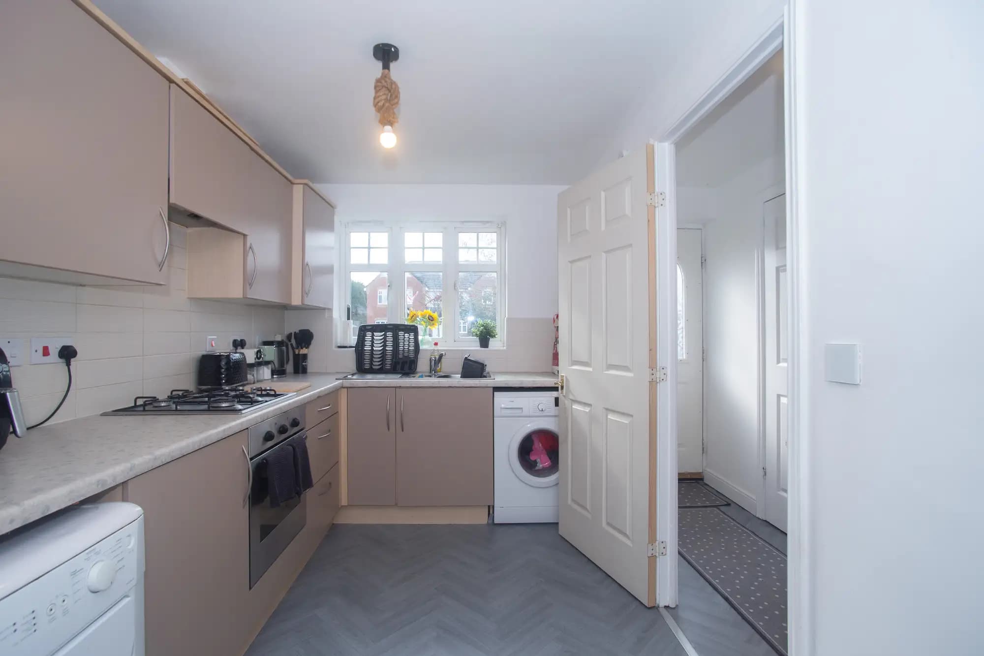 property photo 5 of 24