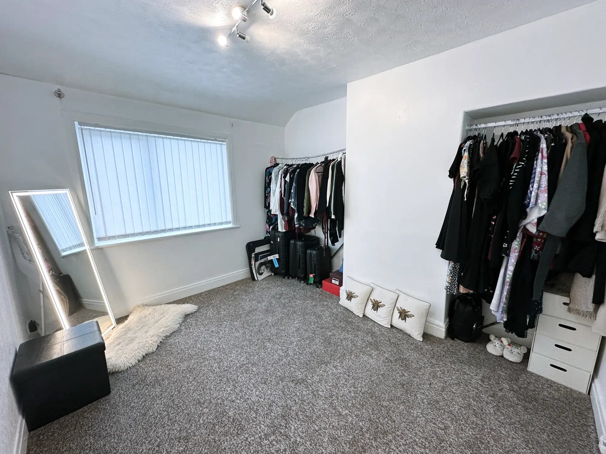 property photo 20 of 28