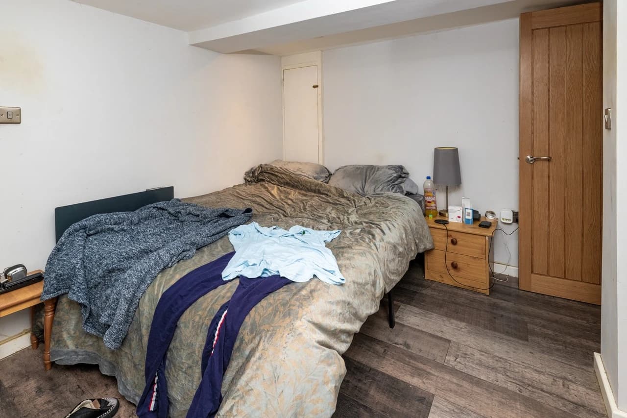 property photo 32 of 48