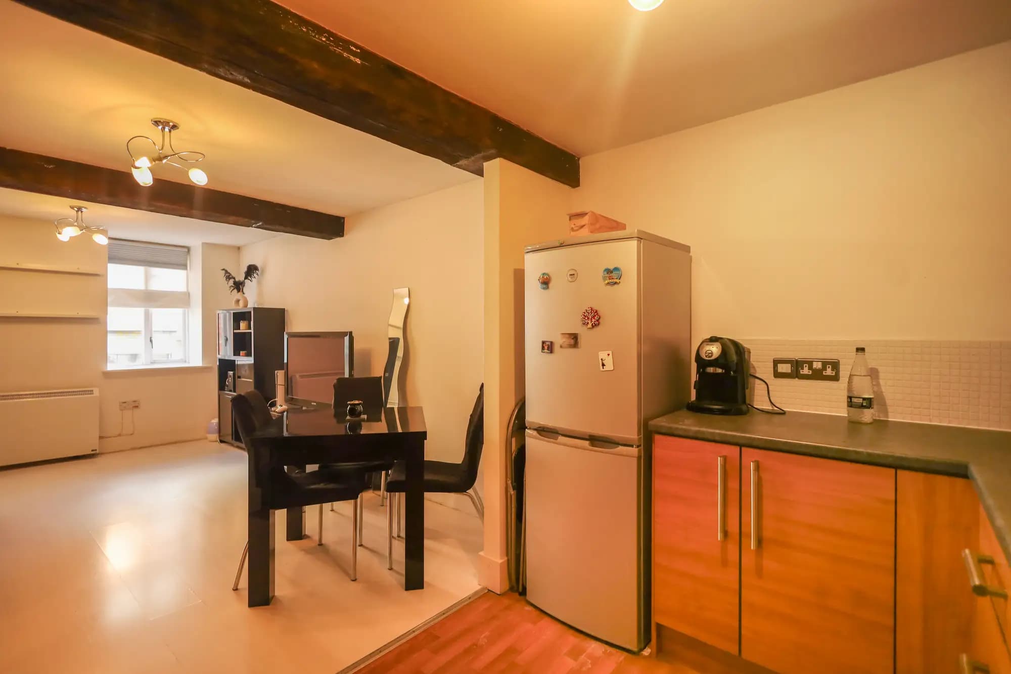 property photo 6 of 19