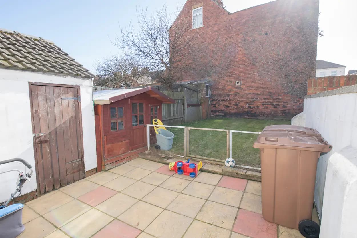 property photo 31 of 38