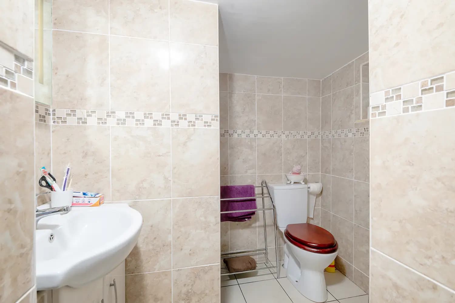 property photo 10 of 25