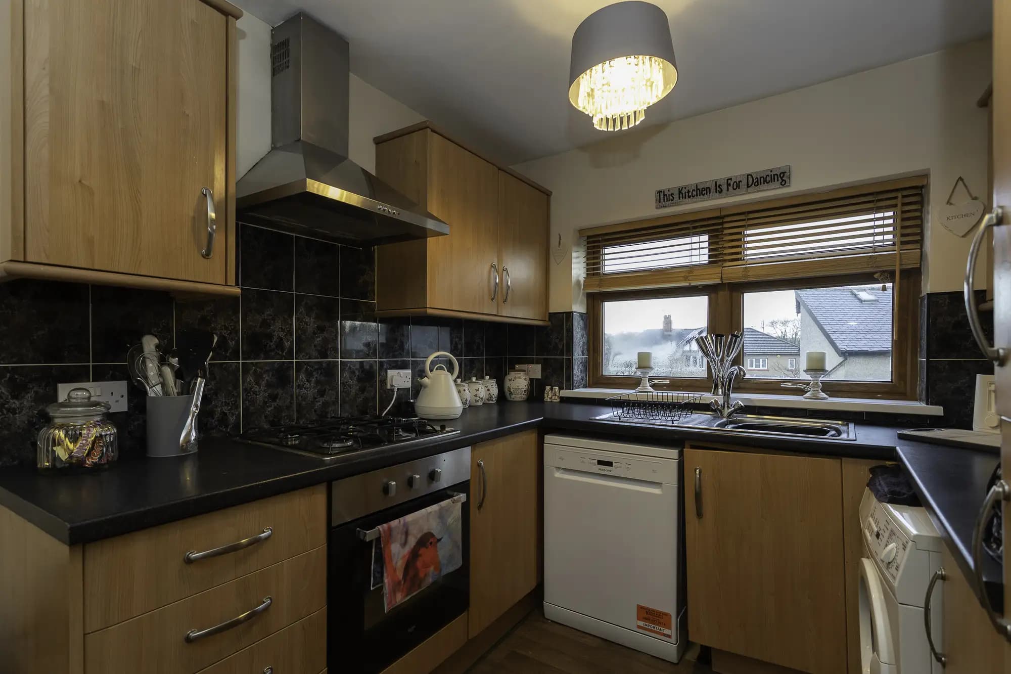 property photo 10 of 30