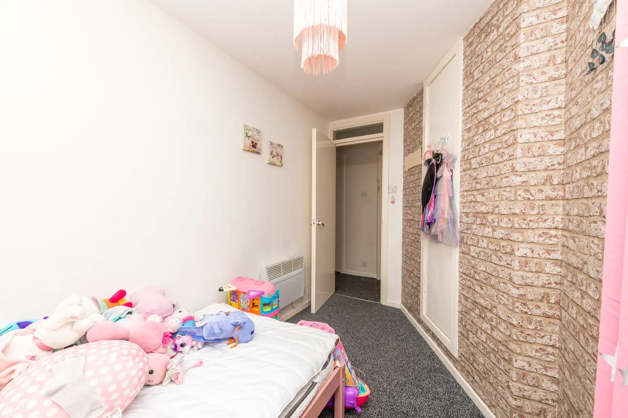 property photo 22 of 37