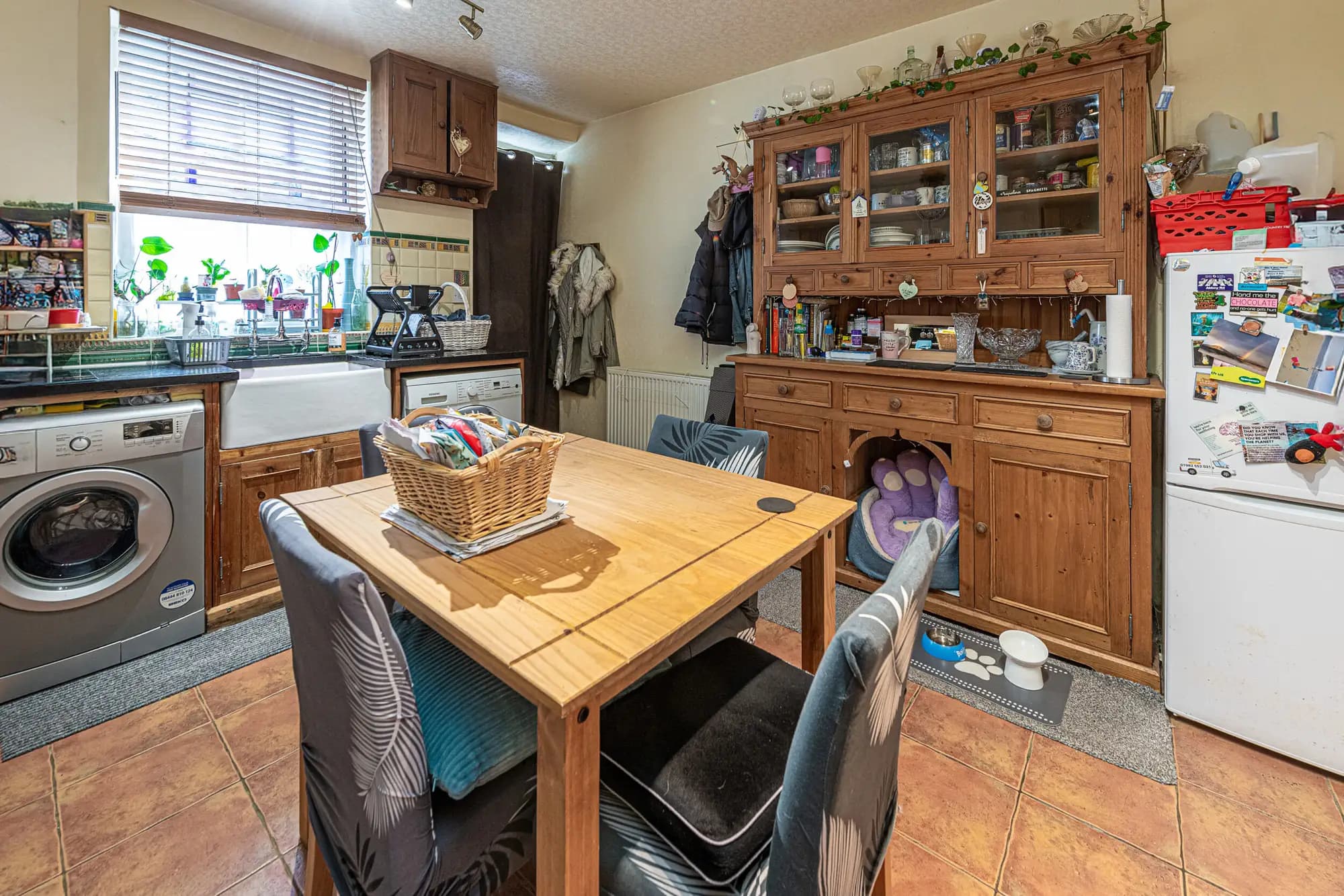 property photo 6 of 25