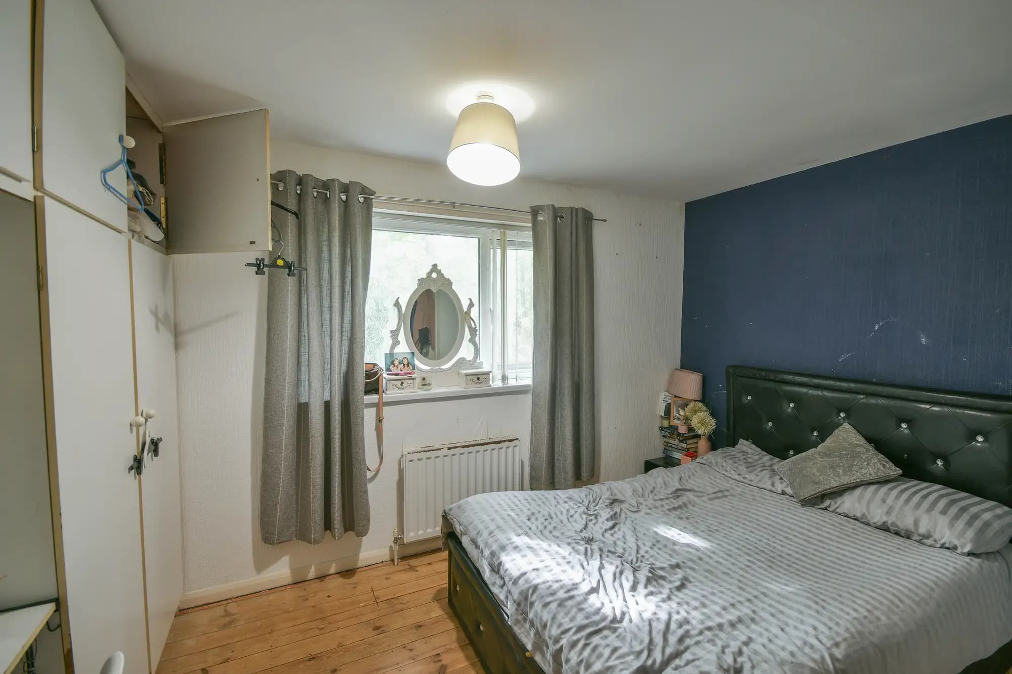 property photo 11 of 17