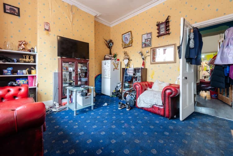 property photo 3 of 27