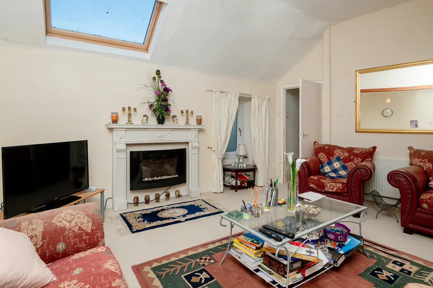 property photo 2 of 28