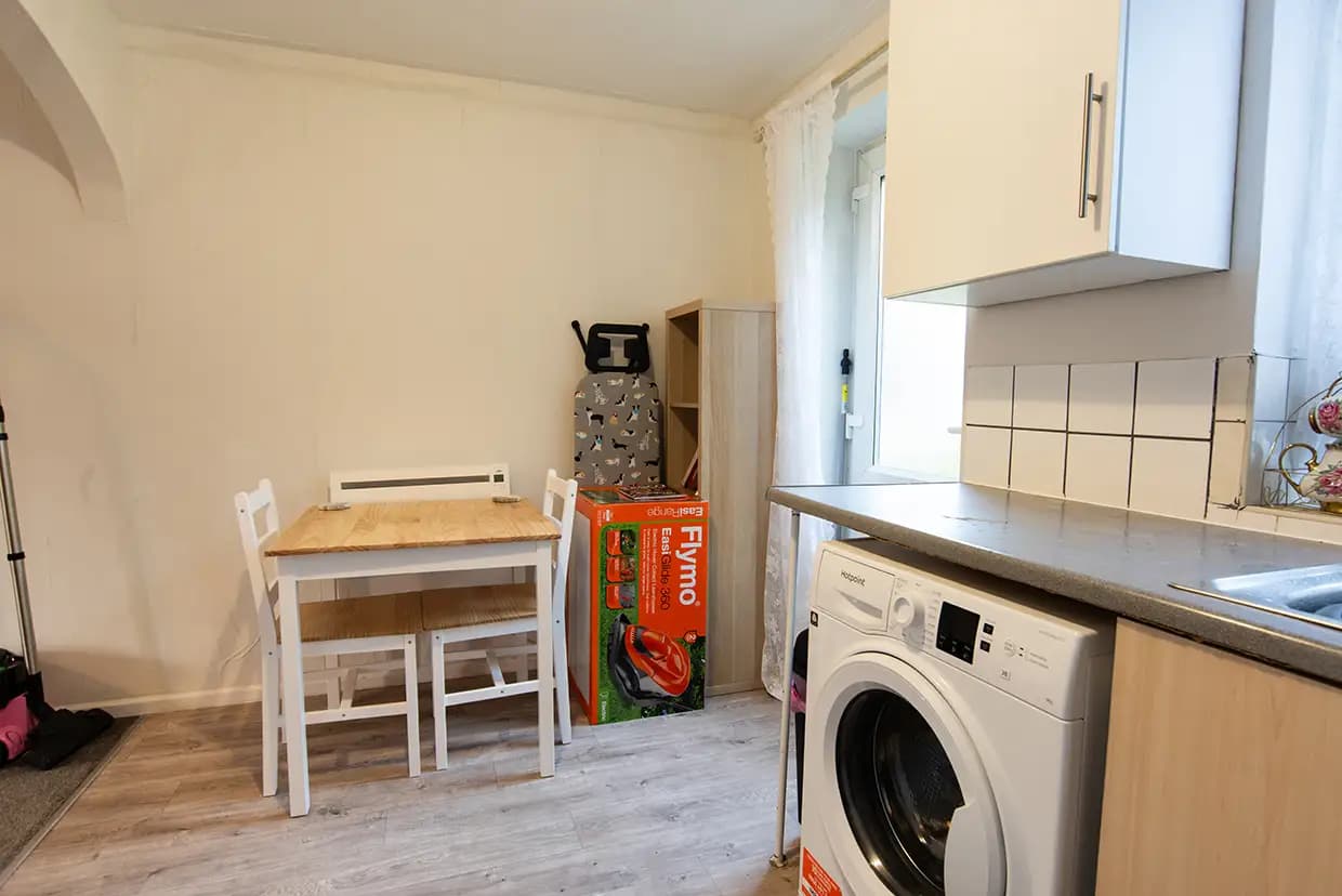 property photo 6 of 22