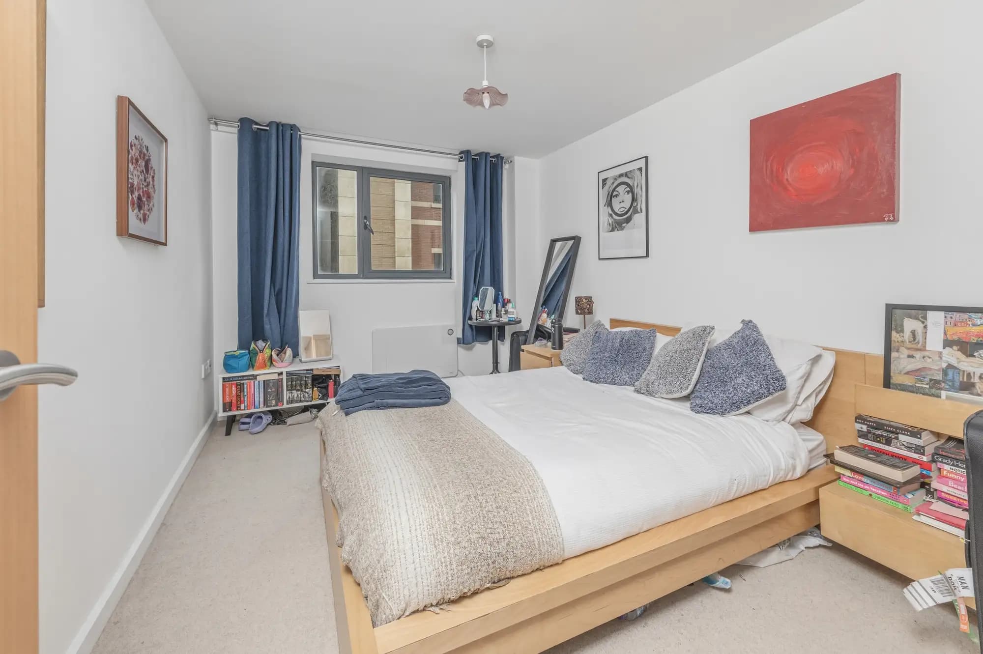 property photo 7 of 10