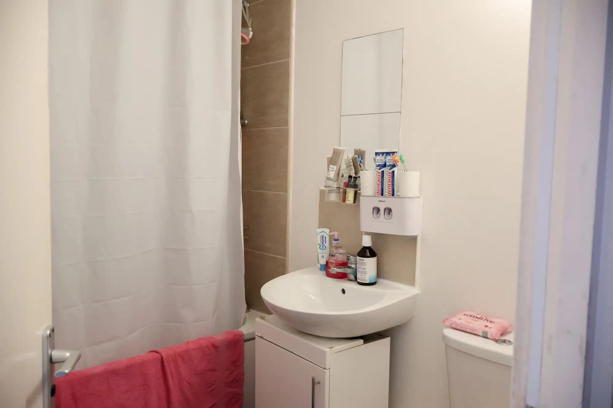 property photo 8 of 20