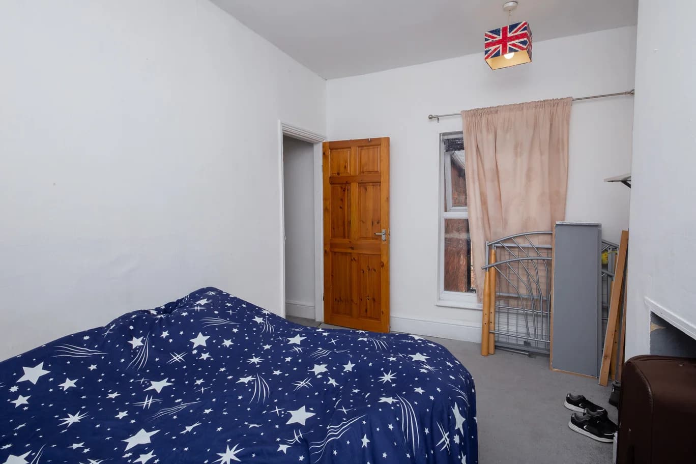 property photo 11 of 21