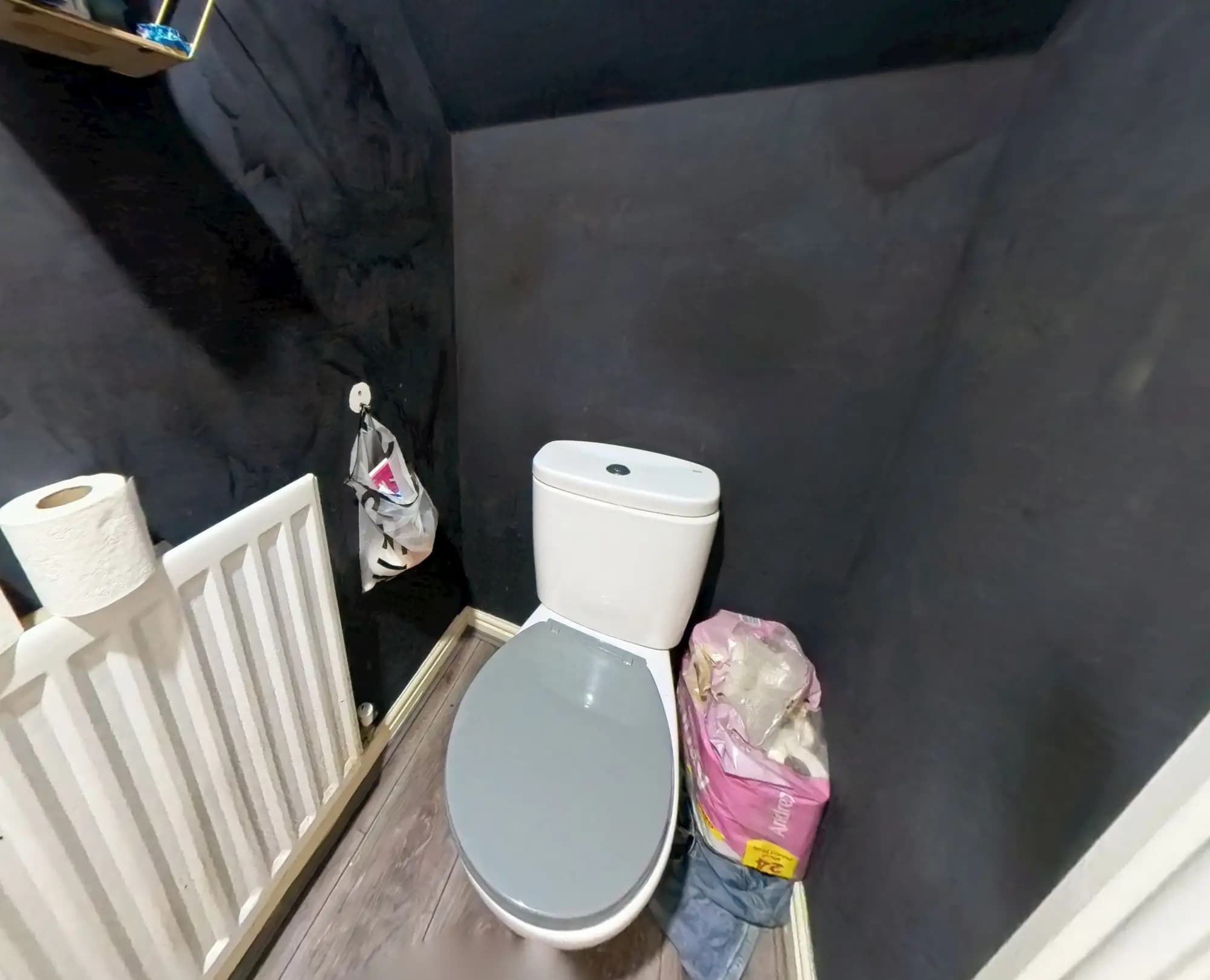 property photo 9 of 21