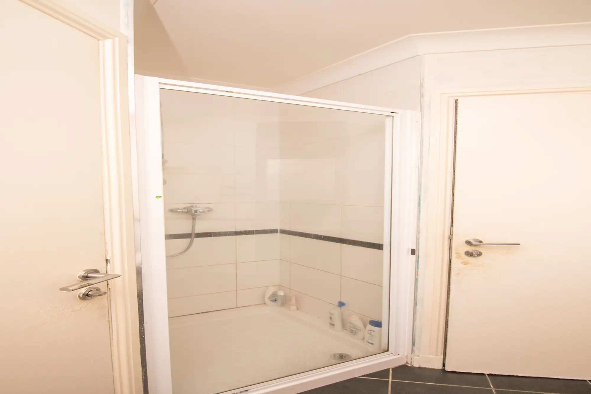property photo 21 of 45