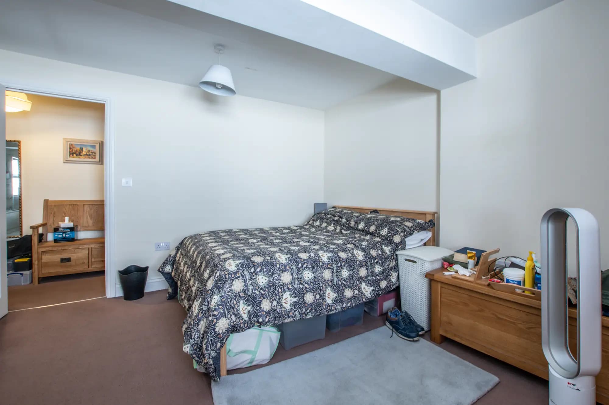 property photo 10 of 15