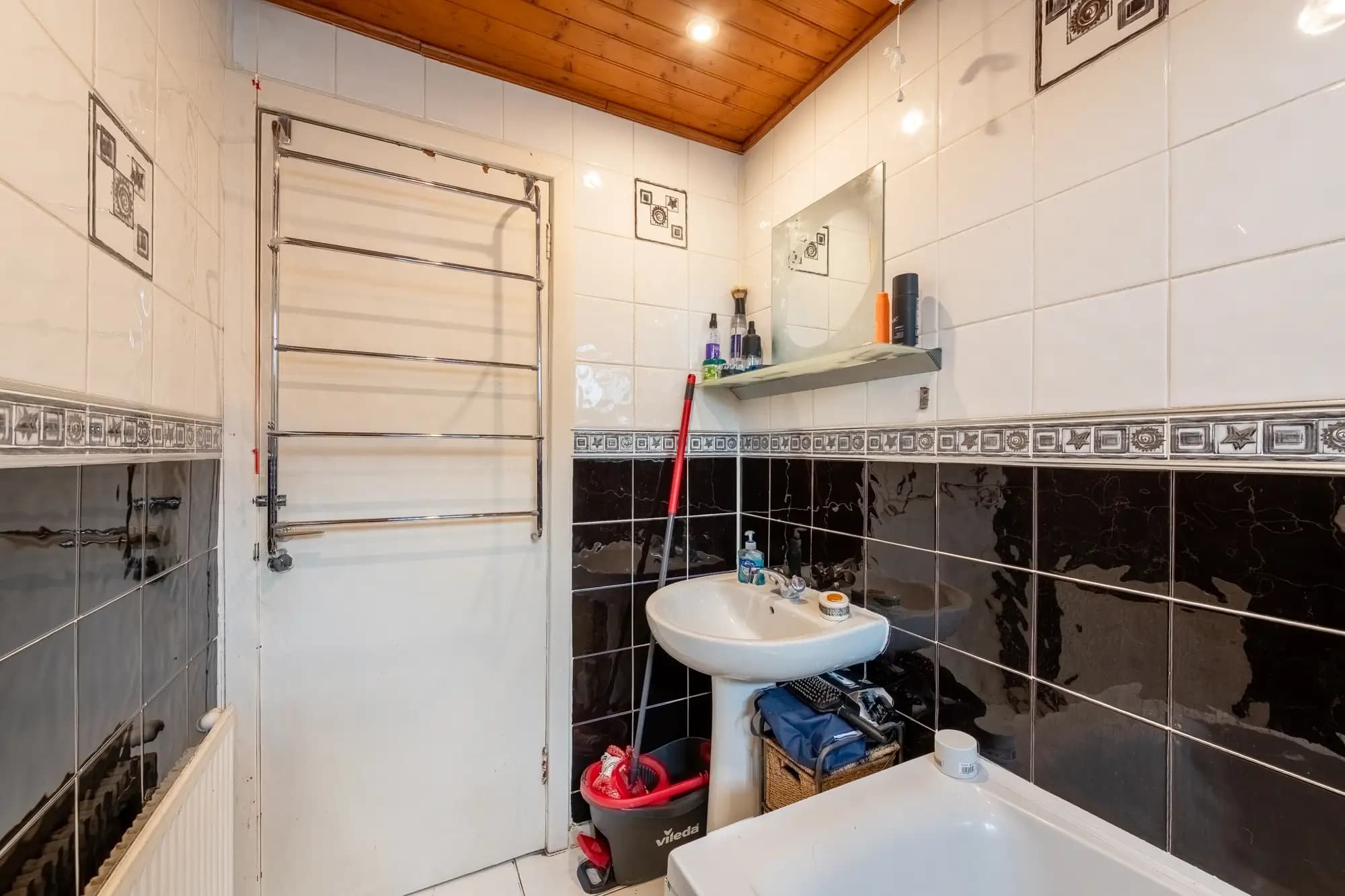 property photo 12 of 37