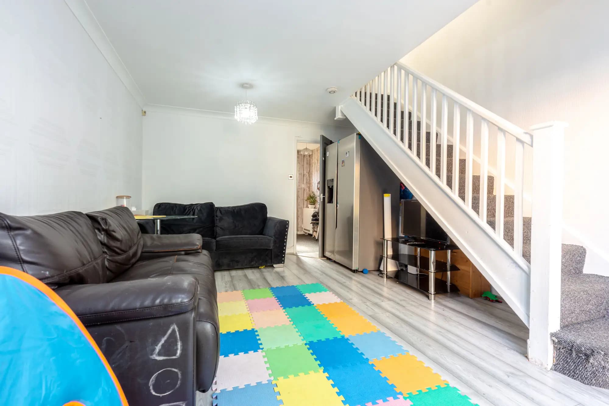 property photo 6 of 33