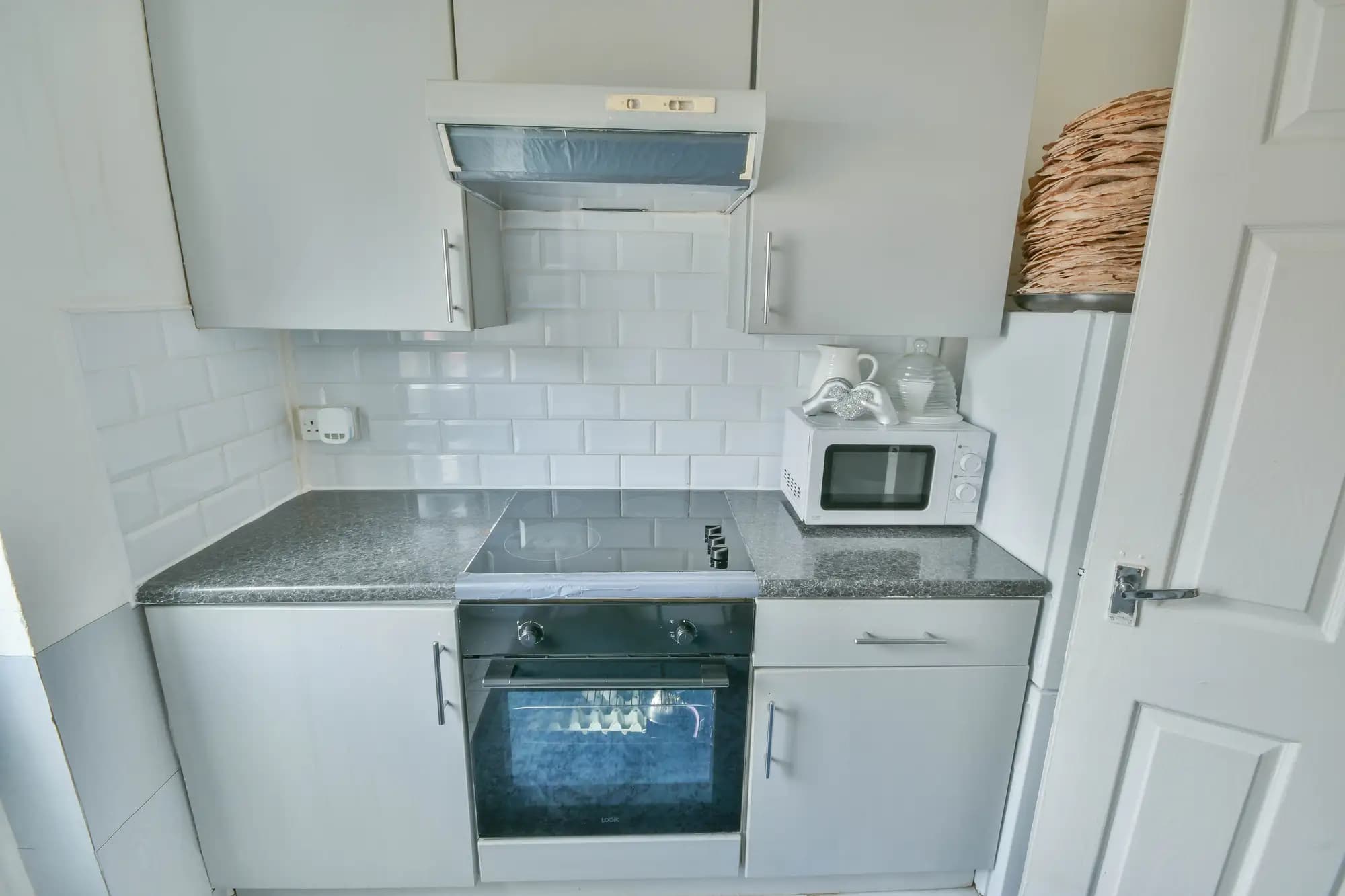 property photo 6 of 20
