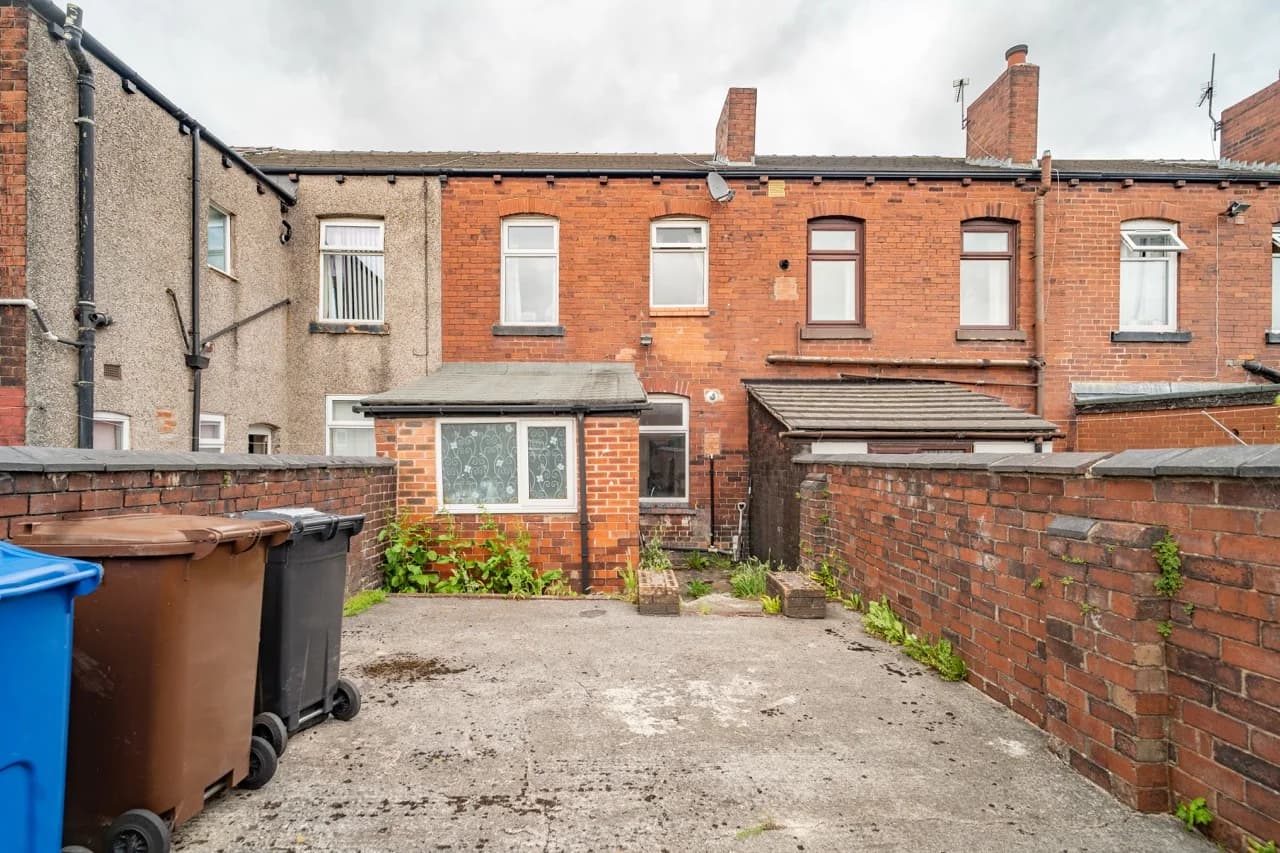 property photo 18 of 19
