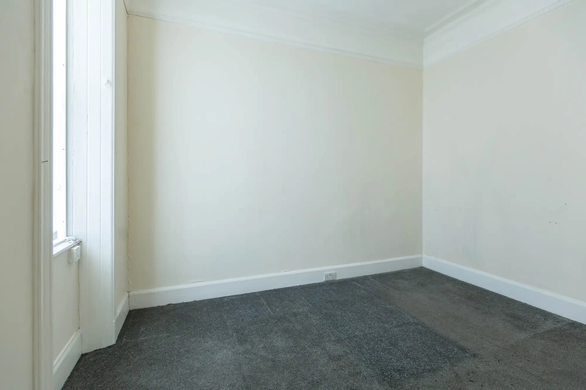 property photo 13 of 24