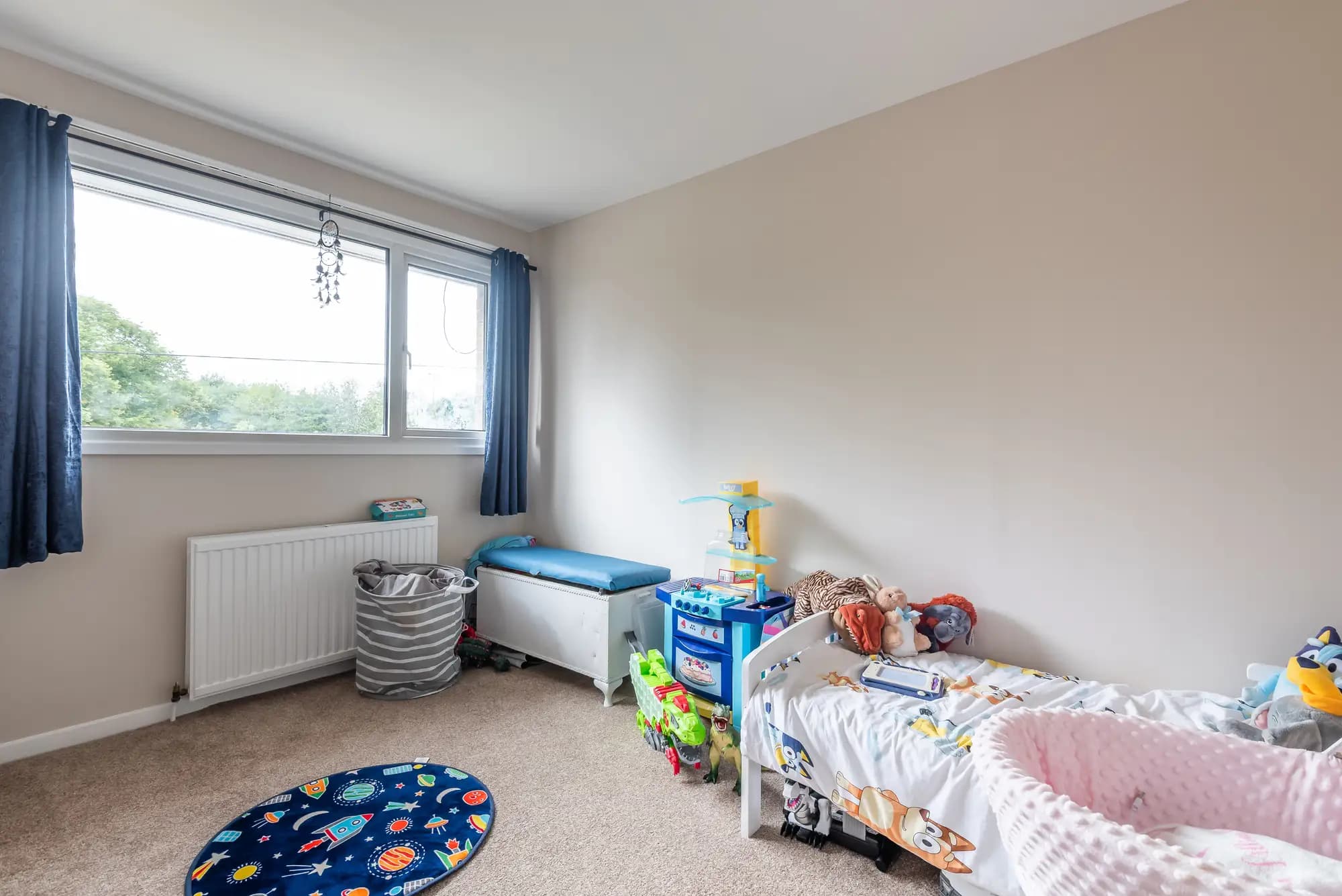 property photo 11 of 17