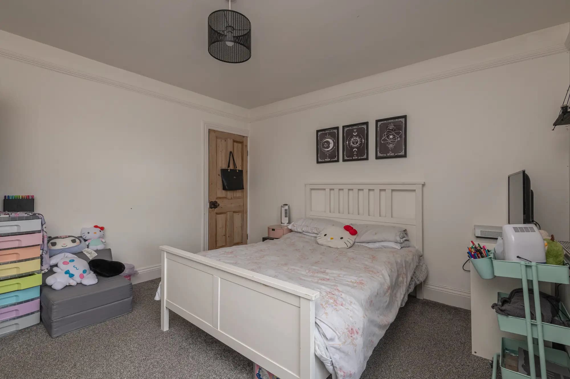 property photo 11 of 19