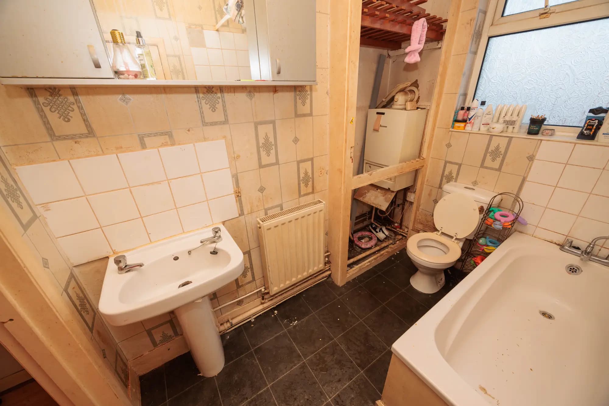 property photo 19 of 36